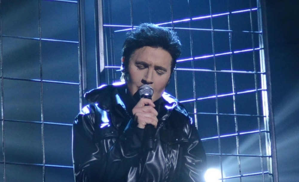 Poznata pevačica došla da podrži Stevana, on ostao bez reči! (FOTO)