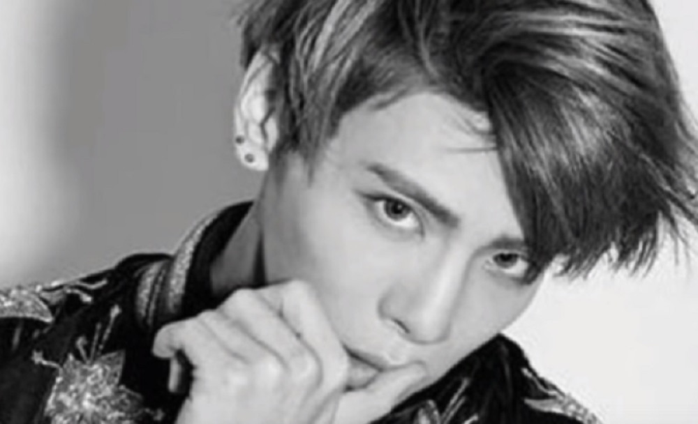 Popularni pevač pronađen mrtav u 27. godini!