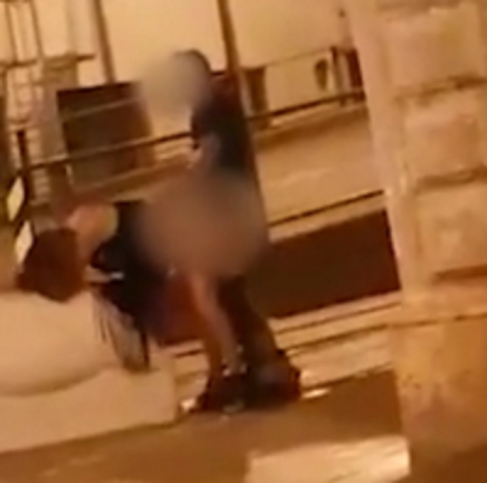 Seksali se na ovci (18+)