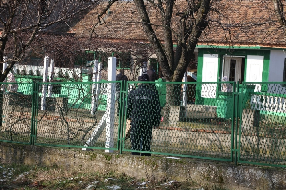 Masakrirao nožem Violetu, lekari zatekli 15 povreda na telu, na licu mesta proglasili smrt!