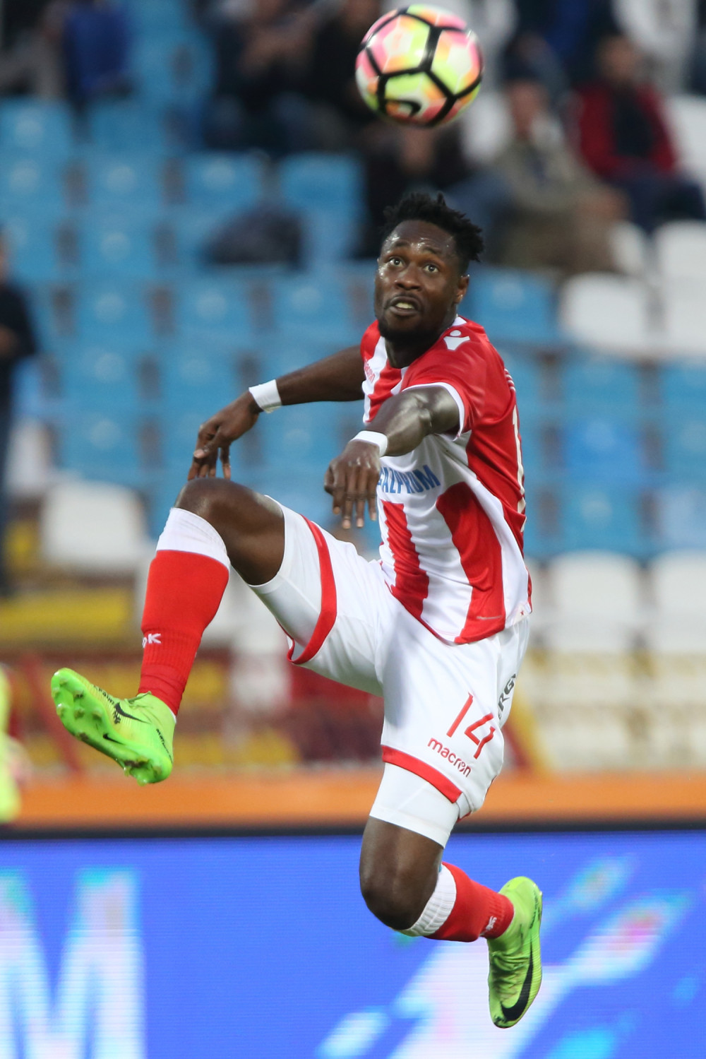 Kapelo sačekao eliminaciju Zvezde da joj ukrade Boaćija!