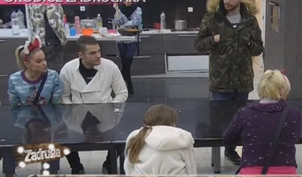 Nova cimerka stigla u "Zadrugu", Miki joj se najviše obradovao!