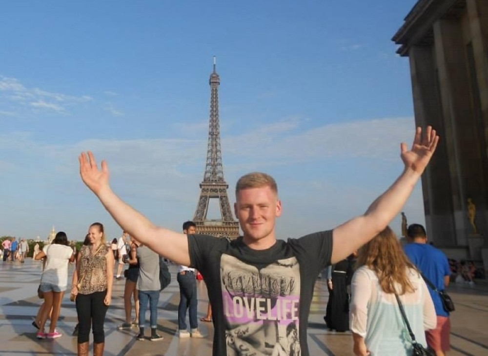 Izvređao je devojku, a onda ga je mama izblamirala pred svetom!