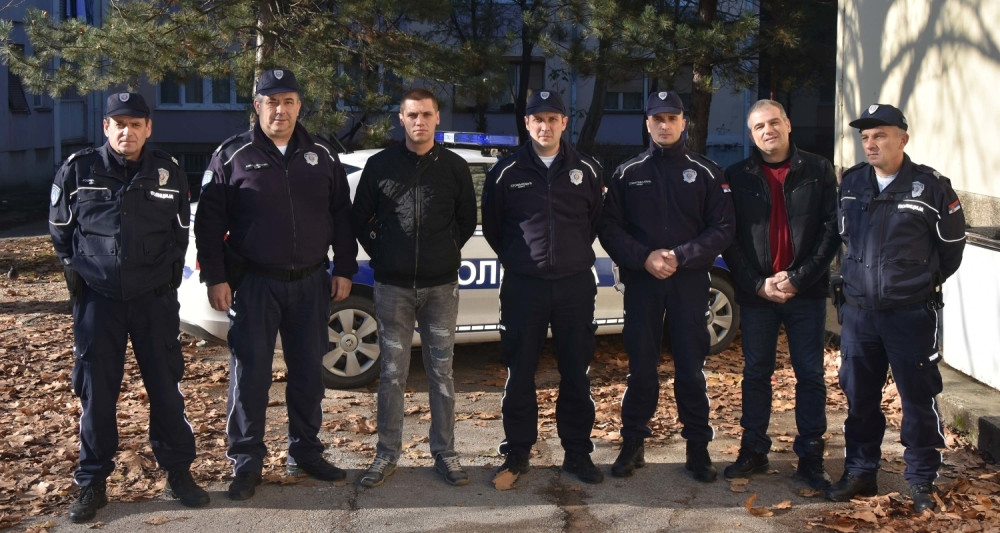 Mladić pao sa stene i nije mogao da se pomeri