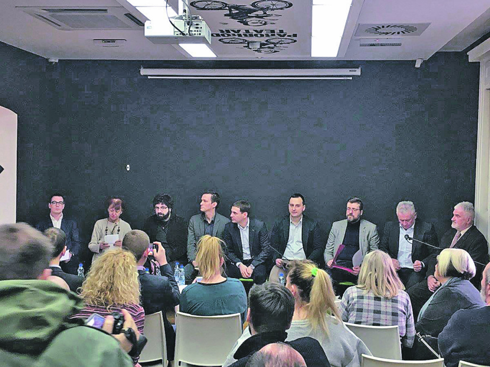 Stranci spojili DSS sa “patkarima”!