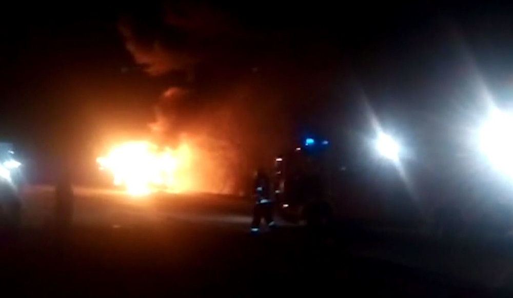 Putnici molili vozača da stane kad su videli vatru, ali on nije hteo