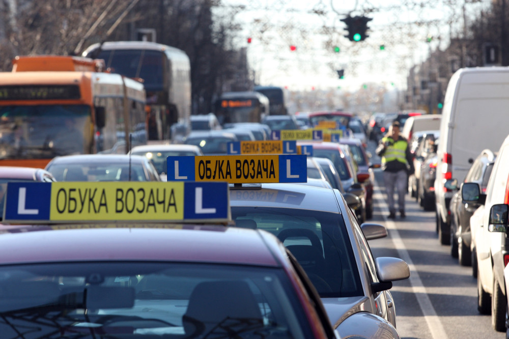 Auto-škole se ZATVARAJU, razlog će vas NALJUTITI, a evo kada će opet početi da rade