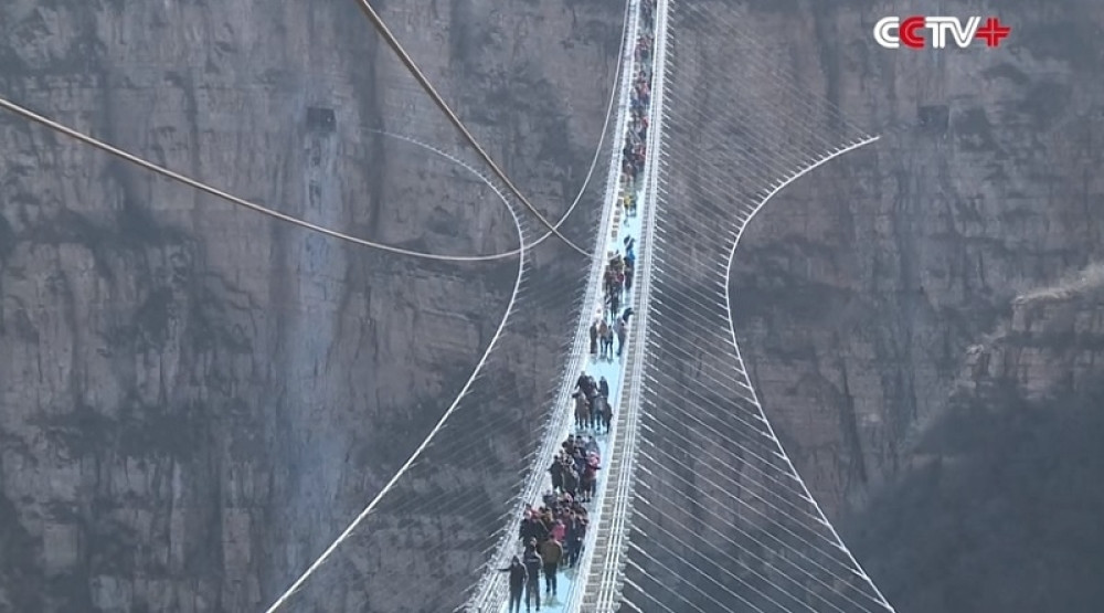 Ovo je najduži stakleni most na svetu!