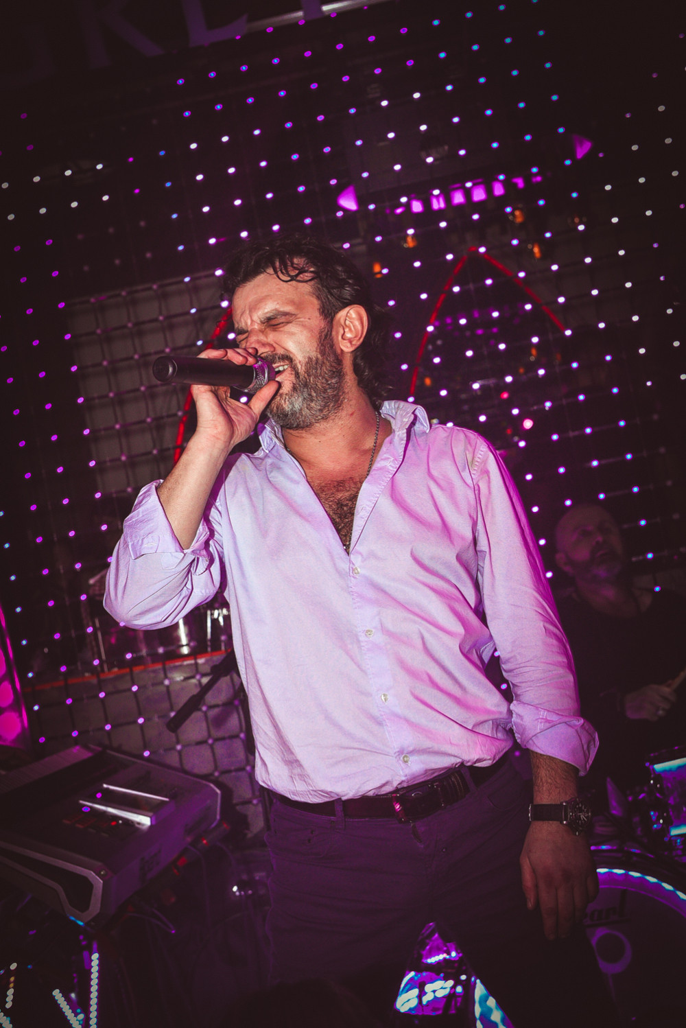 Aca Lukas spreman da pokori estradu, posle ovih pesama na muzičkoj sceni više ništa neće biti isto! (VIDEO)