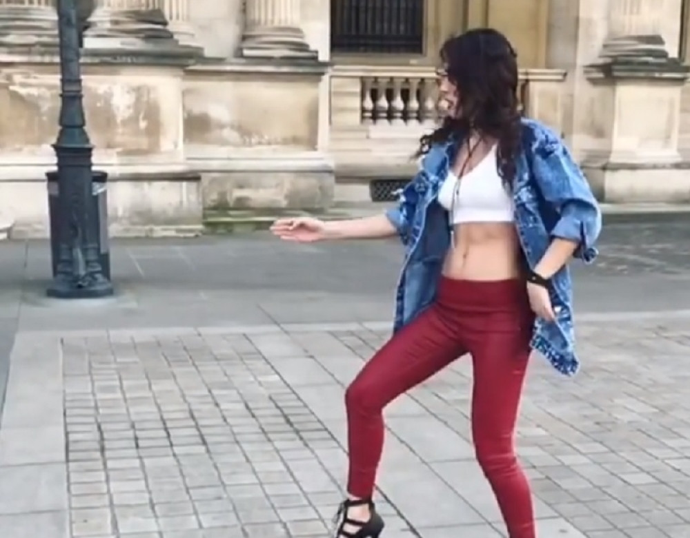 Srpska manekenka rizikuje život kako bi imala top telo! (VIDEO)