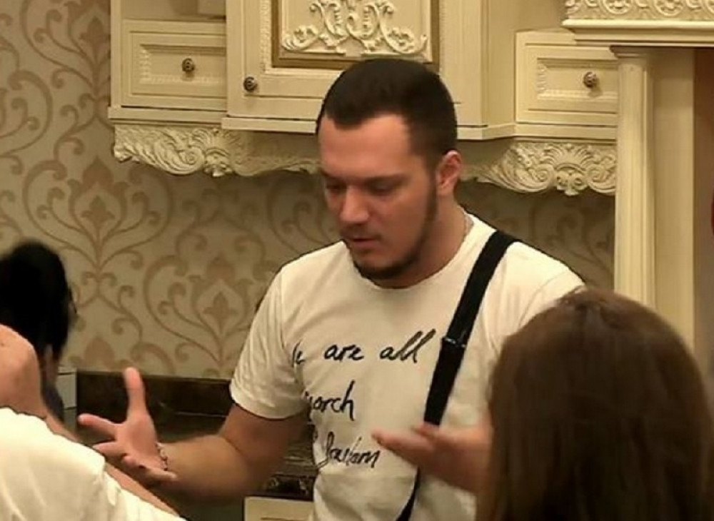 Gastoz otkrio šta je radio da bi preživeo u Parizu!