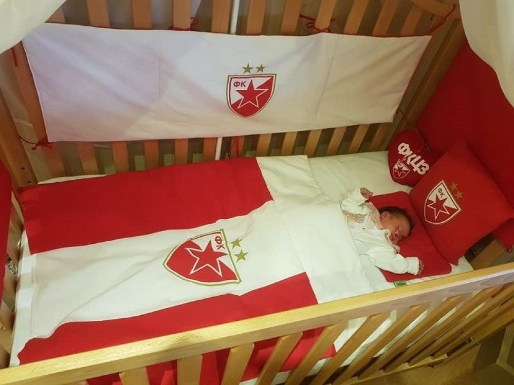 Crveno-beli svet za Đukinu ćerku! (FOTO)