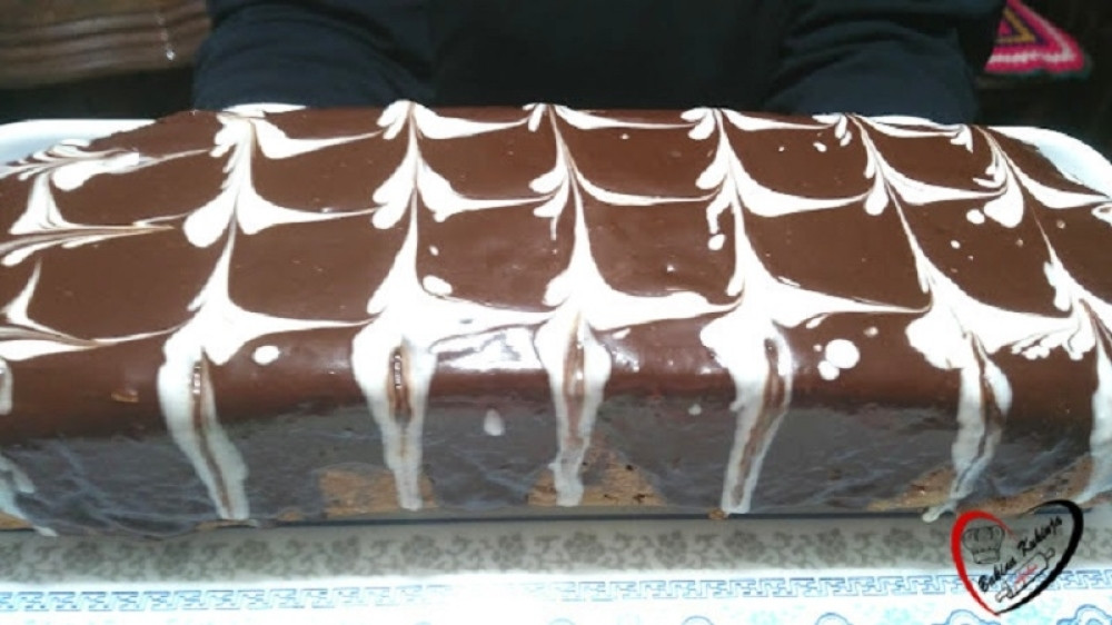 Kolač sa pomorandžom i suvim grožđem