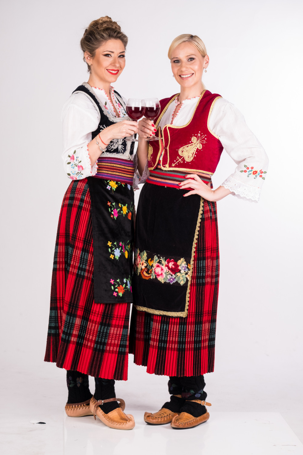 Voditeljke „Slagalice“ zajedno i u vreme praznika