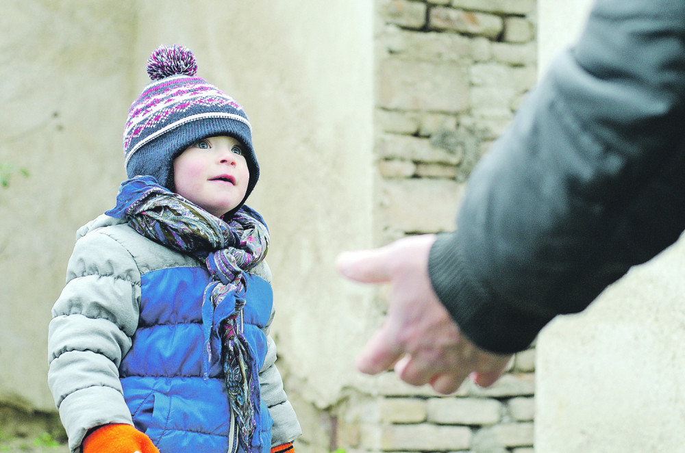 Miloš (5) je pozvao beogradsku policiju da mu pomognu da nađe mamu. Kada su čuli gde je, zaposleni su počeli da plaču