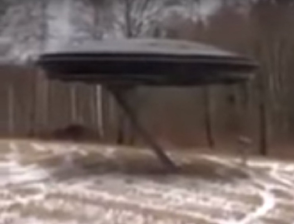 Vanzemaljac snimljen kako beži iz Bosne!