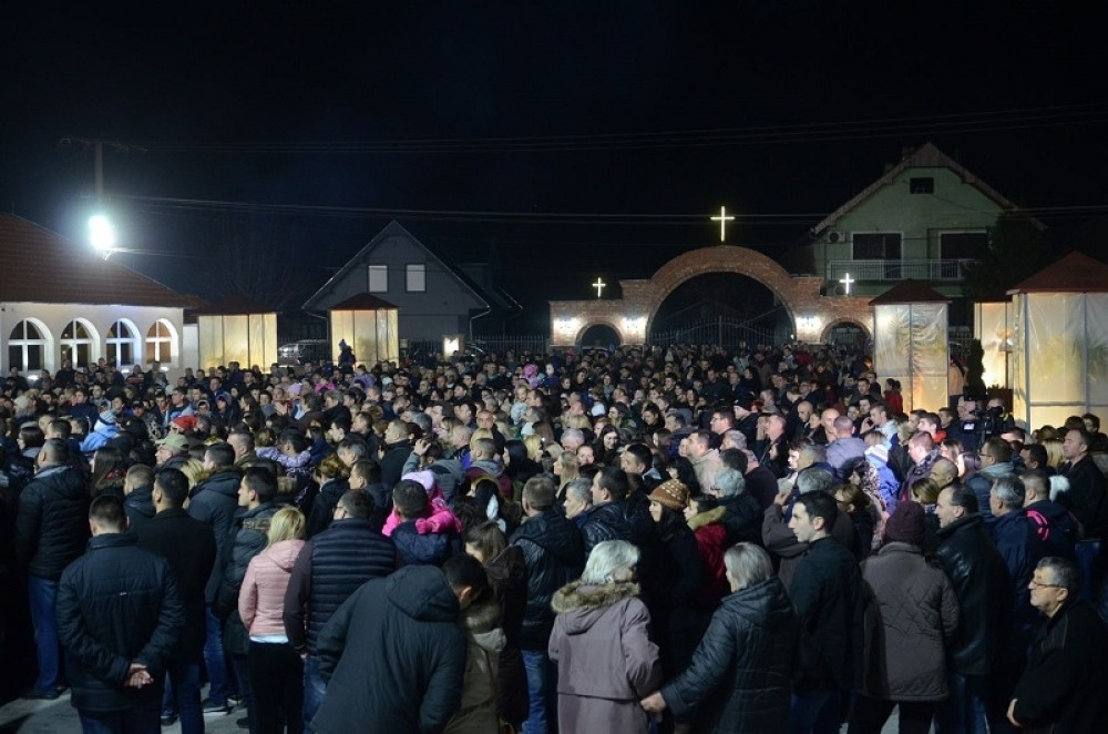 Palma: Sveci su večni, a političari prolazni (FOTO)