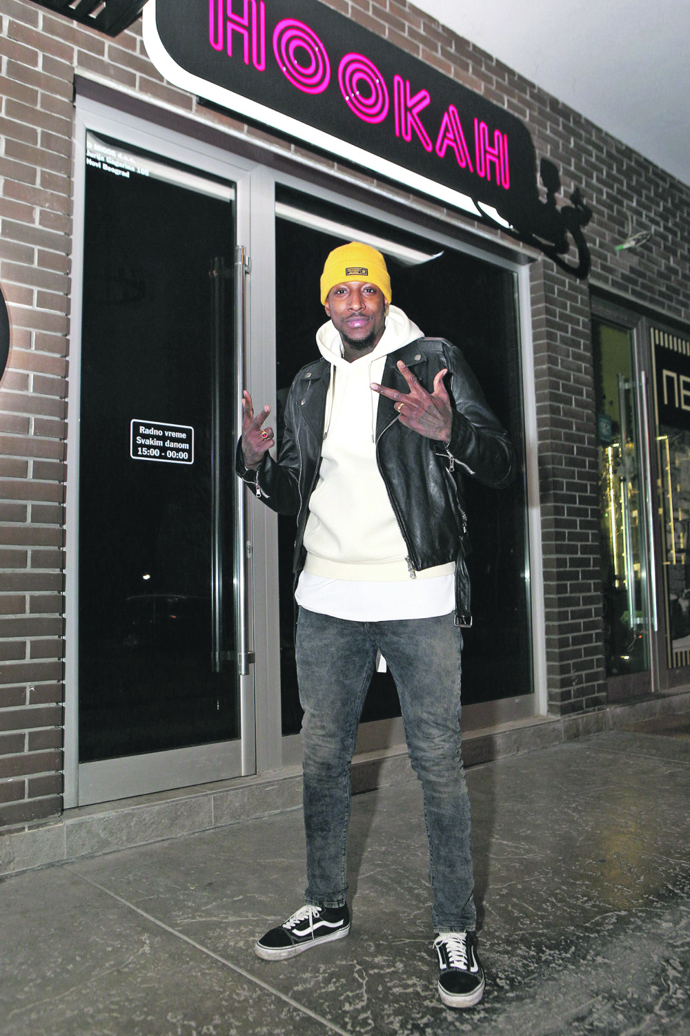 Otvorio sam kafić u Beogradu jer obožavam da se družim sa Srbima!