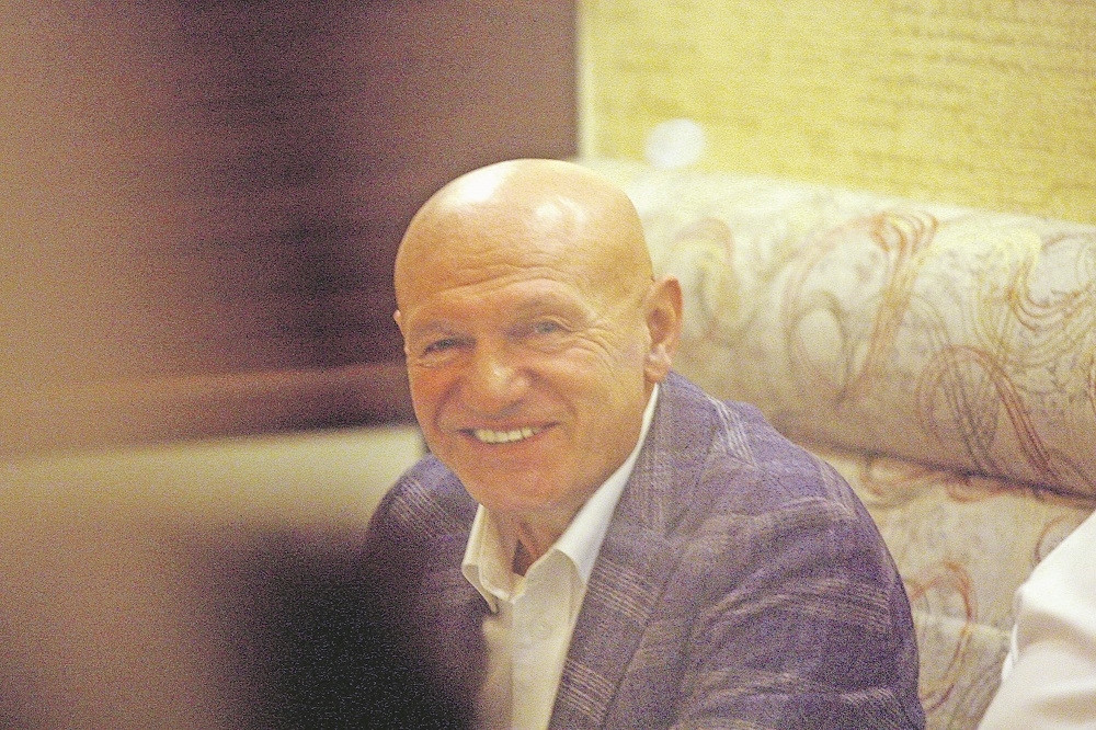 Mladoženja puca penale sa Šabanom, a mlada čeka!