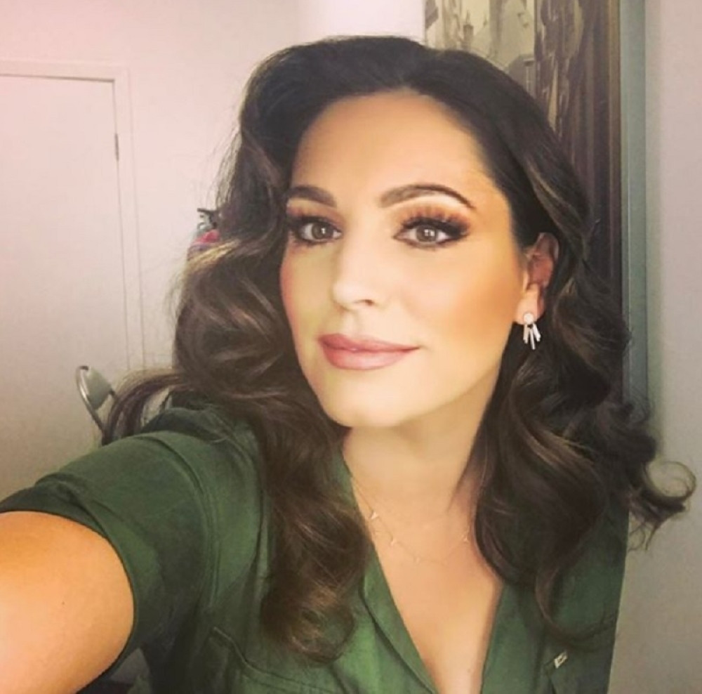 Lekar joj naredio da izgubi ono zbog čega je nazivaju seks bombom!