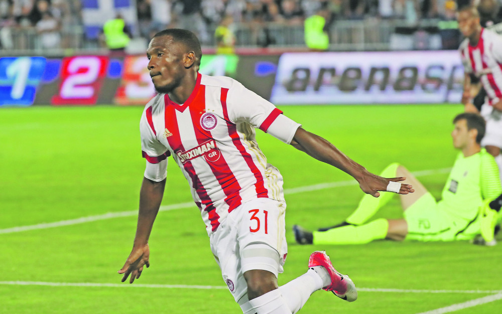 Zvezda s Benom na Kipar!