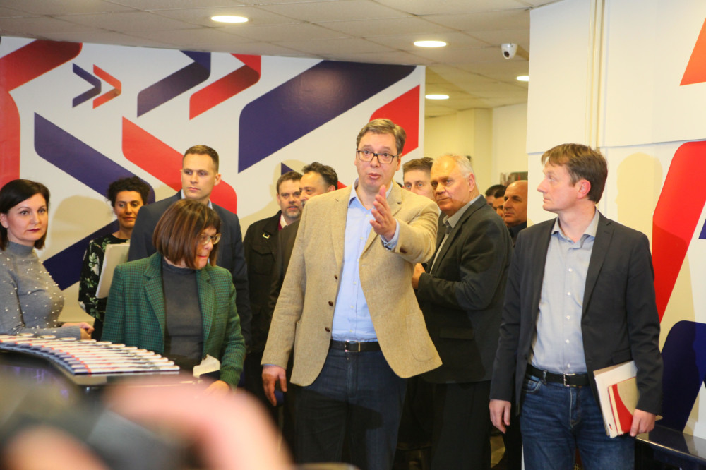 Najnovije istraživanje "Faktor plusa": Narod podržava politiku predsednika Srbije!