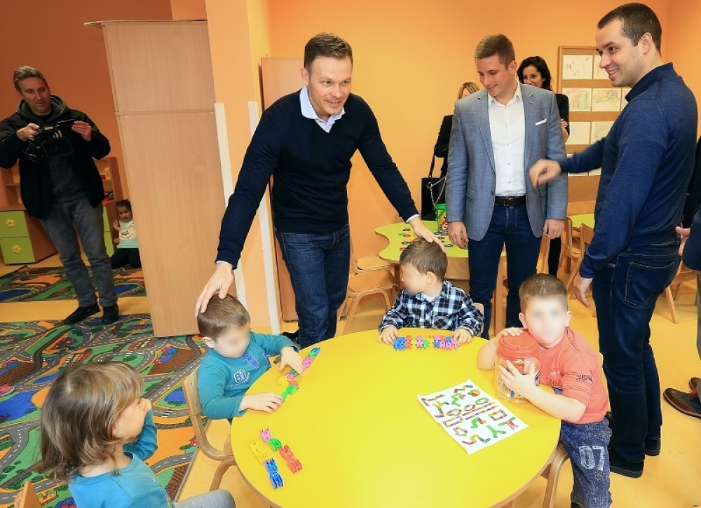 Mali: Veće plate zaposlenima u vrtićima