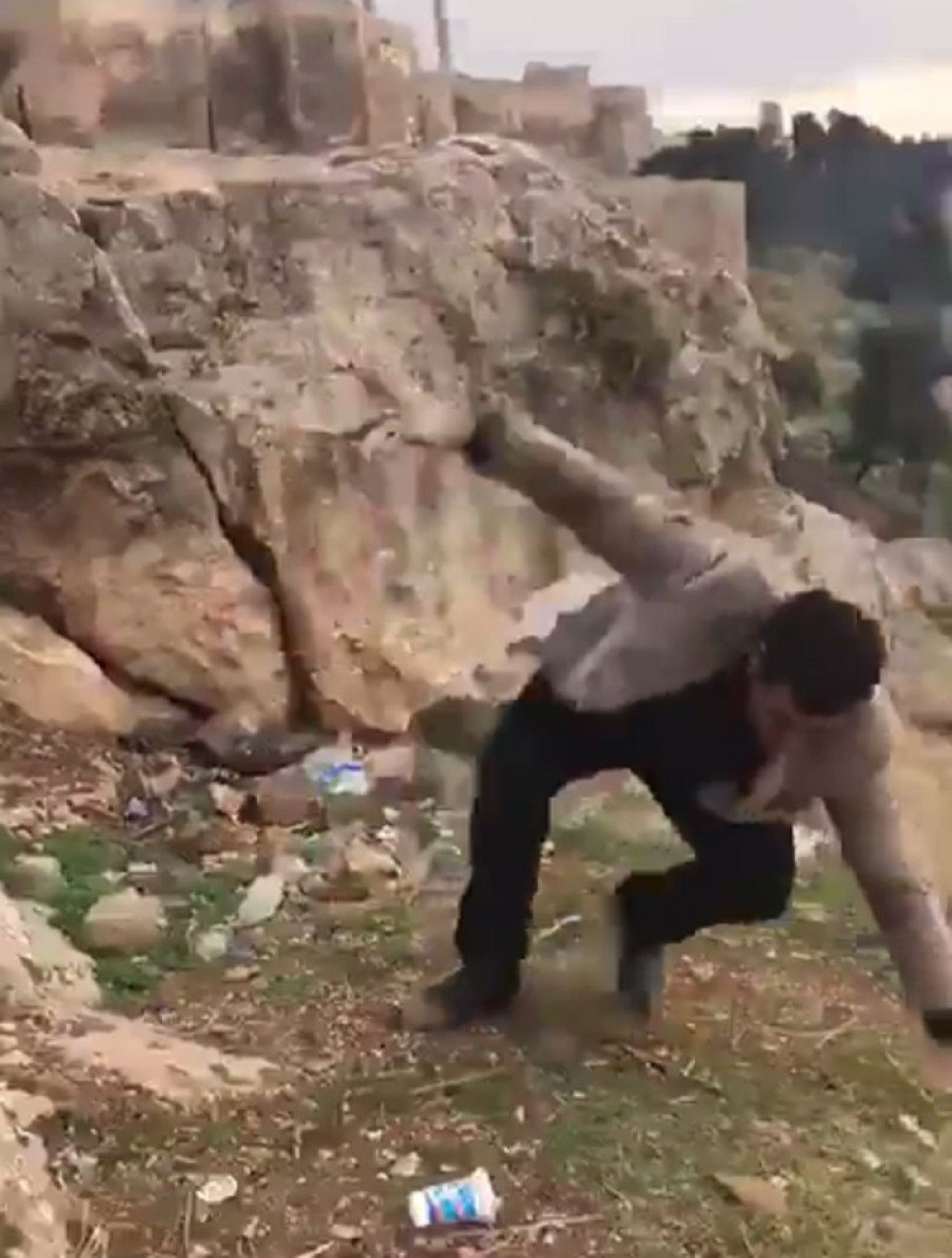 Otac hteo detetu snimkom da čestita rođendan, umesto toga snimio svoju smrt