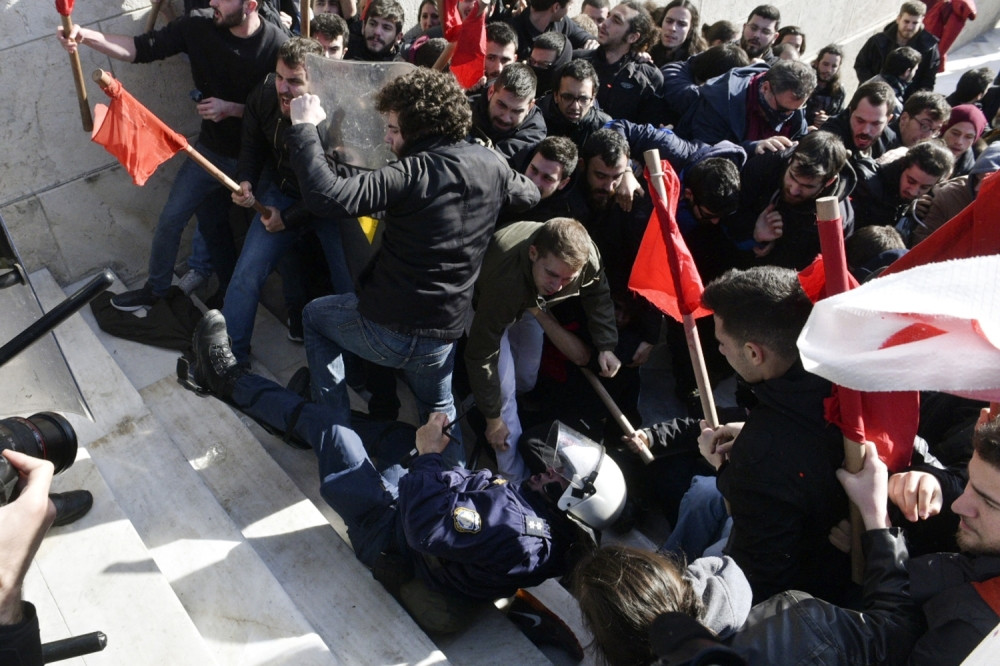 Hiljade Grka protestuje protiv najavljenih reformi