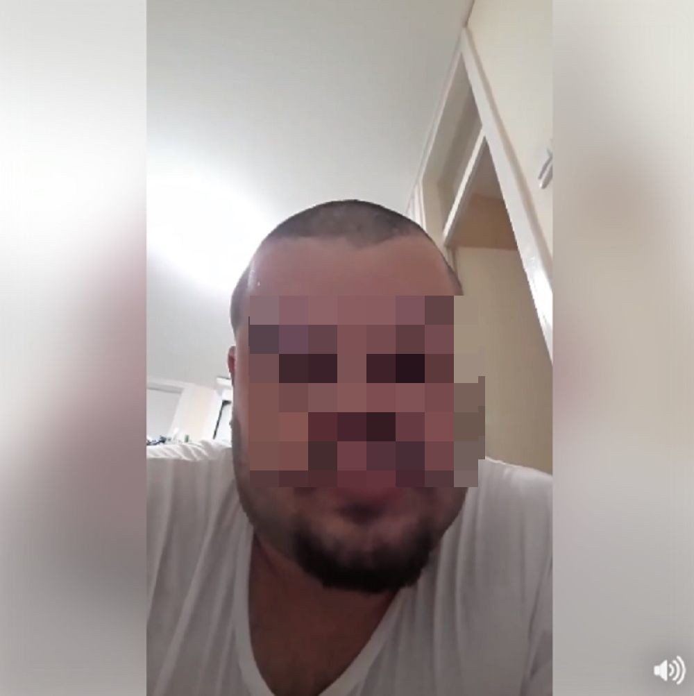 Na Fejsbuku uživo prenosio da se odriče roditelja!