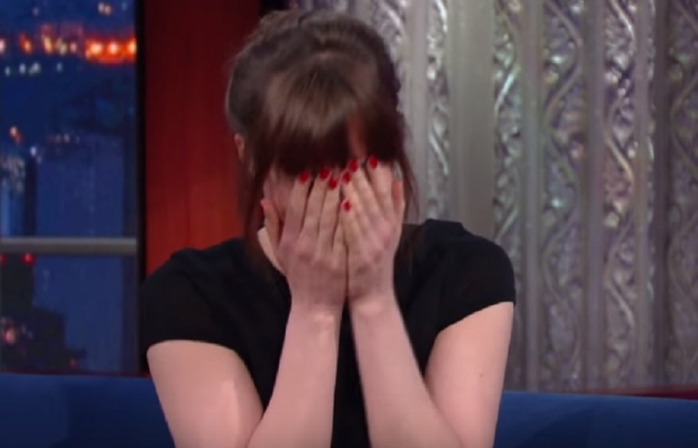 Glumica uhvaćena na delu sa poznatim pevačem! (FOTO)