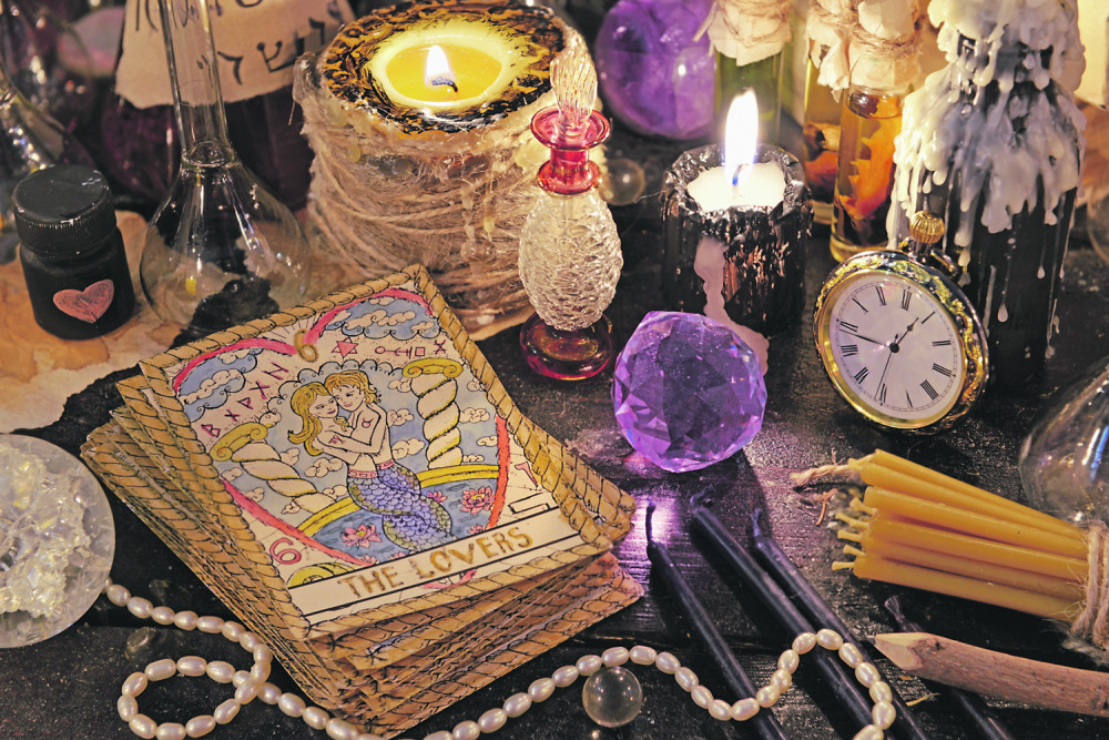 Gubitak energije, problemi u ljubavi i noćne more su samo neki od znakova da je neko bacio kletvu na vas!