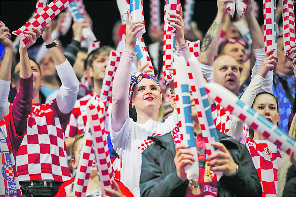 "Oj, Jano, oj, Janice, pu*i ku*ac, snežna kraljice"