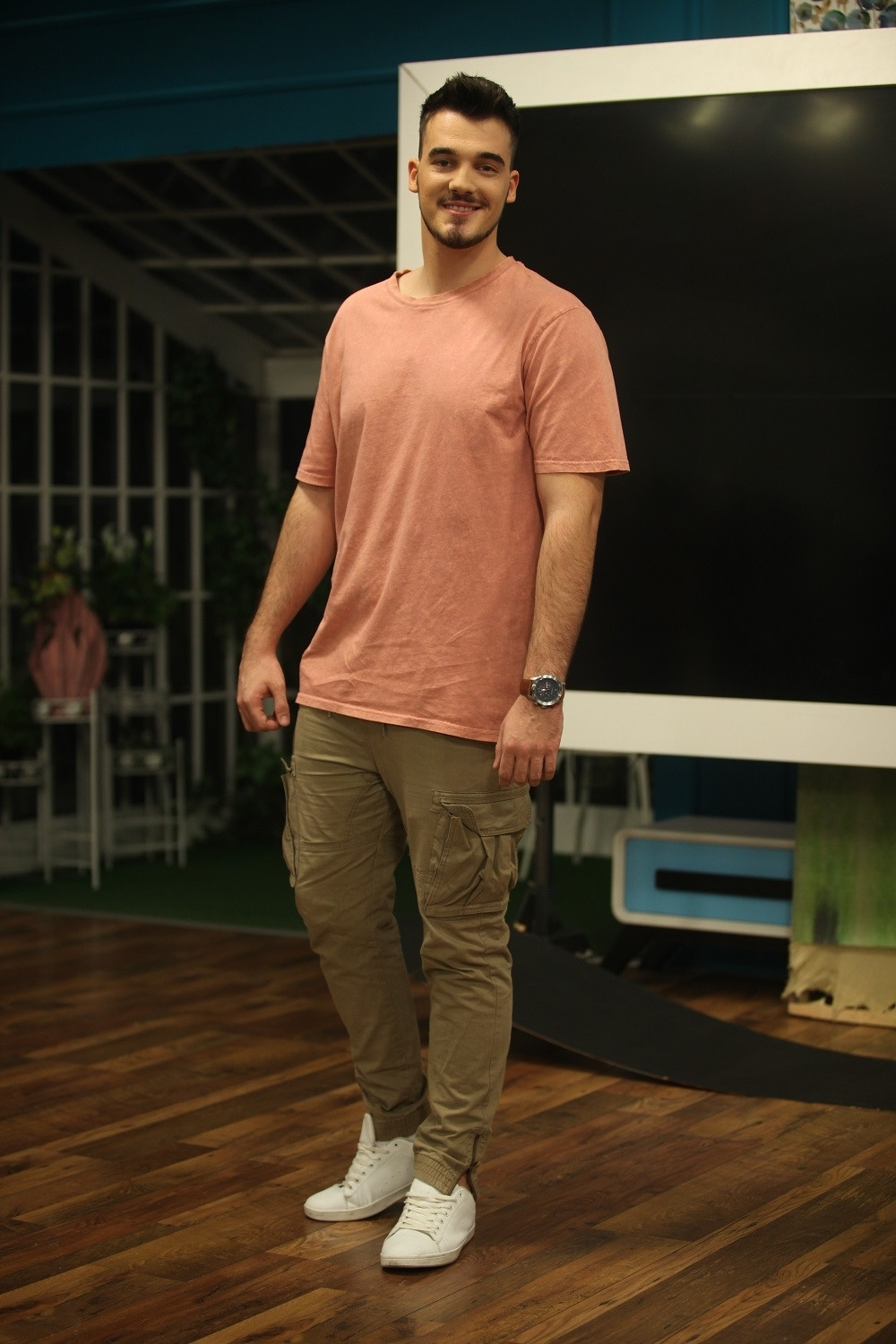 Pobednik "Zvezda Granda" otkrio ime koje će dati ćerki!