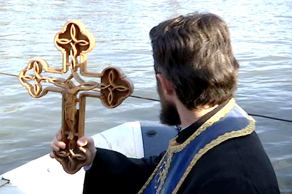 Pobednika bogojavljenskog plivanja odlučile sudije!