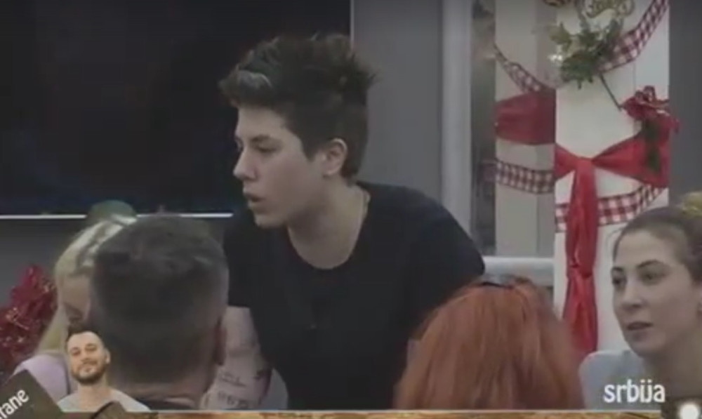 Matora je njih dvoje zatekla tokom seksa i ostala bez teksta! (18+)