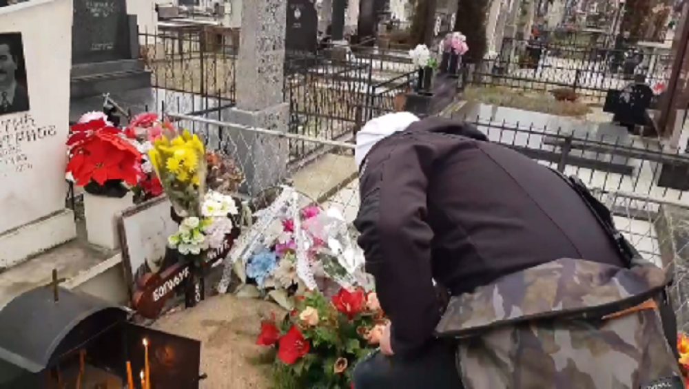 Glumac iz serije "Porodično blago" preminuo od posledica srčanog udara: Danas plače cela Srbija!