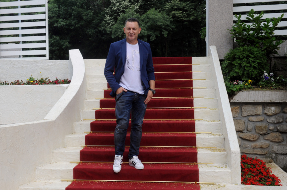 Šako Polumenta progovorio o nepristojnim ponudama na estradi!