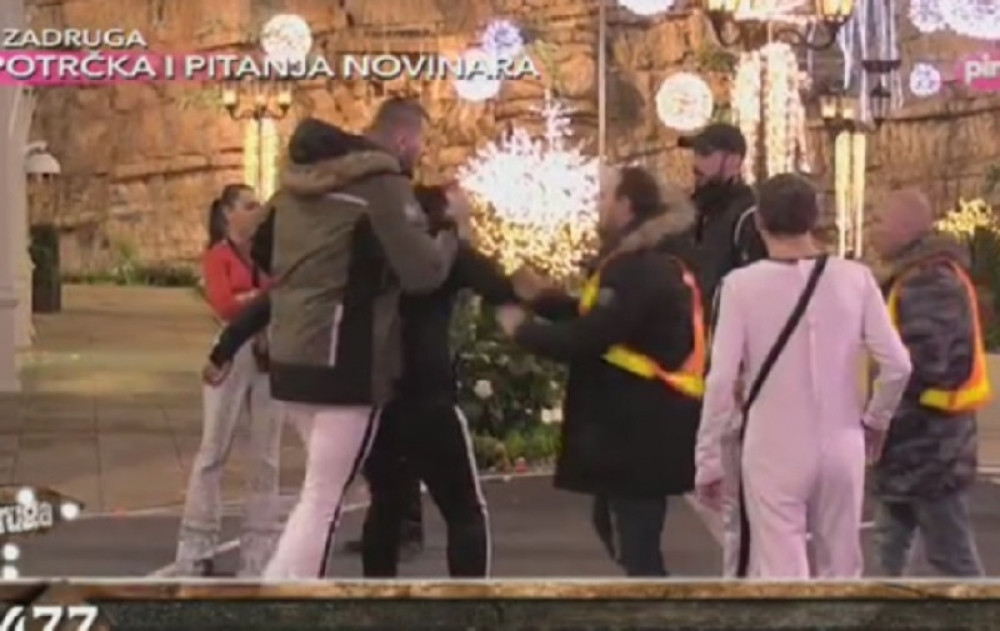 Janjuš izgubio kontrolu, napao Đeksona, obezbeđenje hitno uletelo!