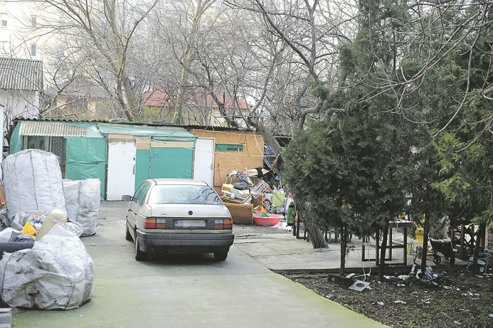 Dečaka sam vukao za penis, a devojku tukao!