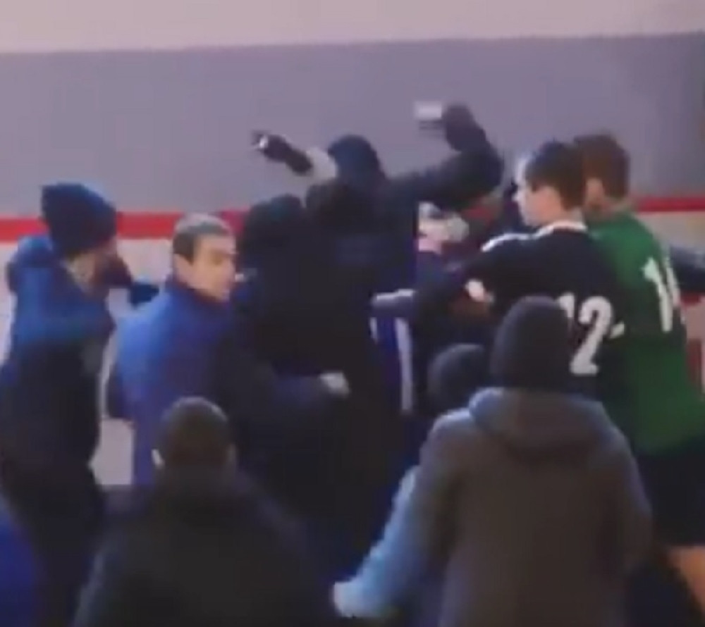 Navijači brutalno prebili igrača usred utakmice