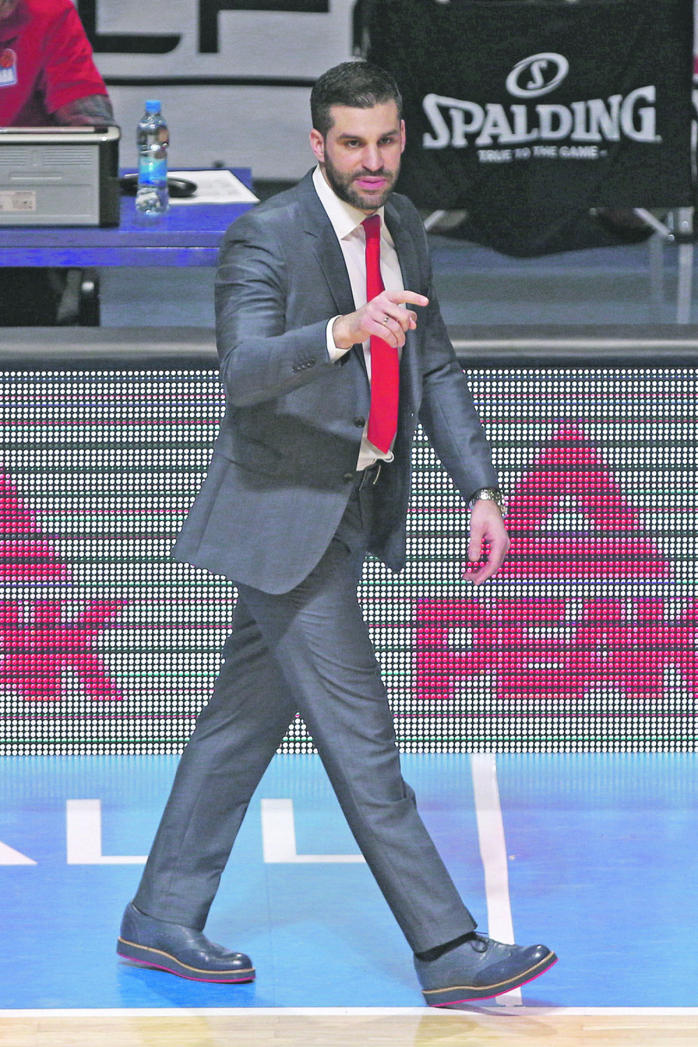 Alimpijević igračima: Hoćete li da opalim šamar sada svoj trojici! (VIDEO)