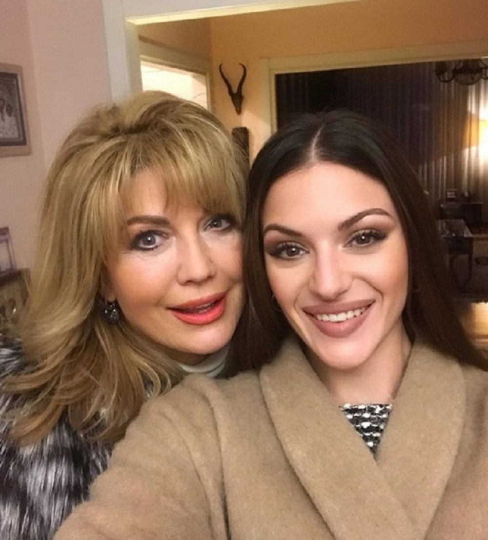 SUZANU MANČIĆ POTRESLA VEST O SMRTI ĆERKE Oglasila se odmah: "Živa sam, zdrava sam"