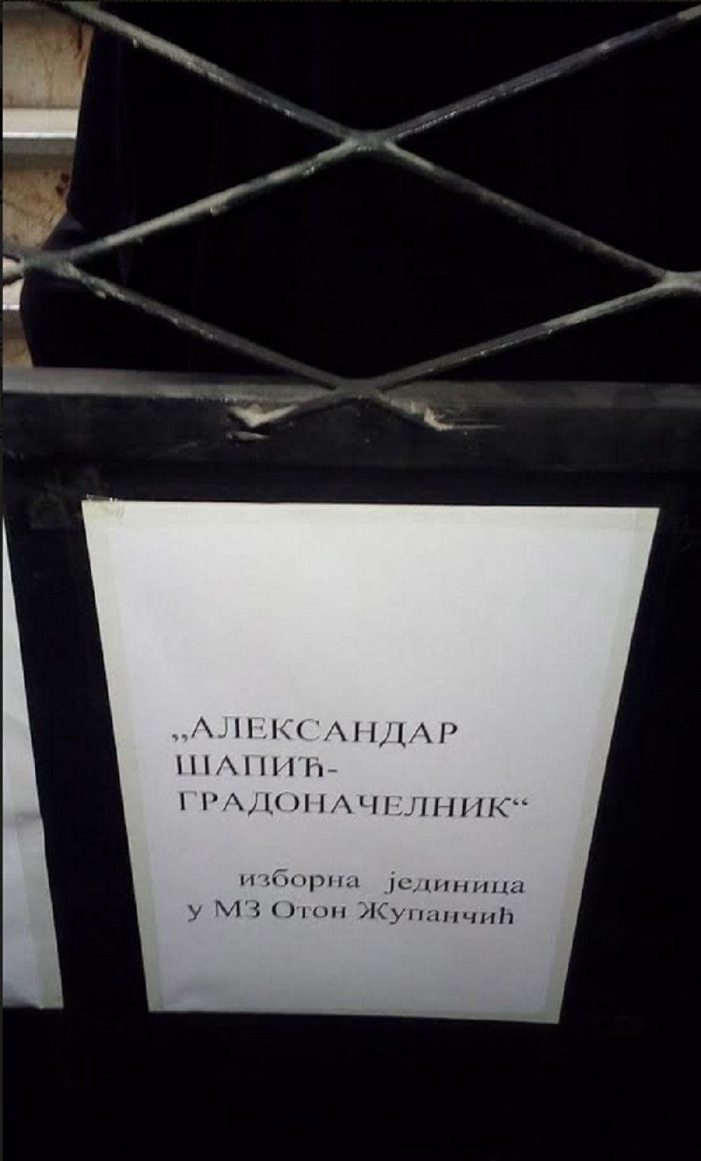 Obili bravu, pa nalepili Šapića!