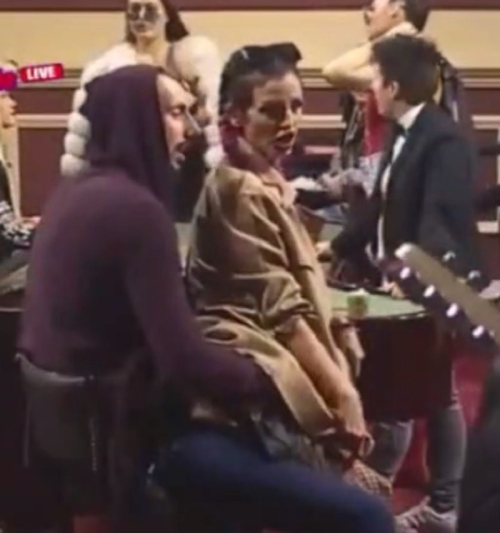 Đekson pred svima poseksao Krunićku na stolici!