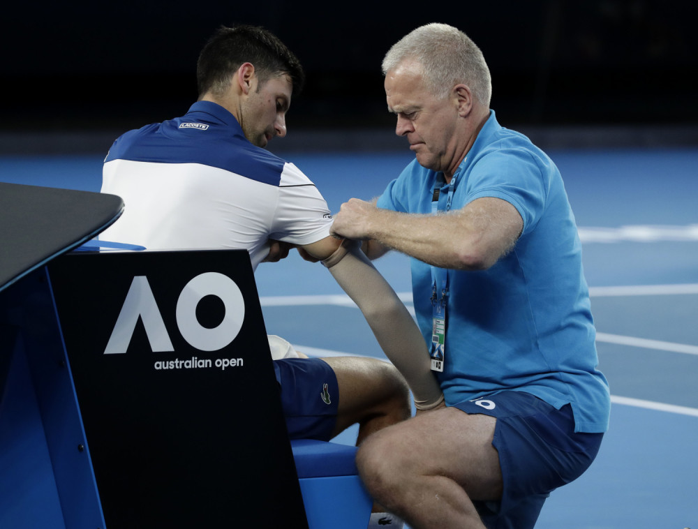 Đoković kod lekara u Pragu