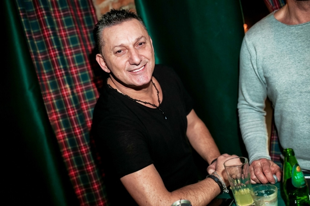 Udao naslednicu: Šako Polumenta pevao i plakao na ćerkinom venčanju!