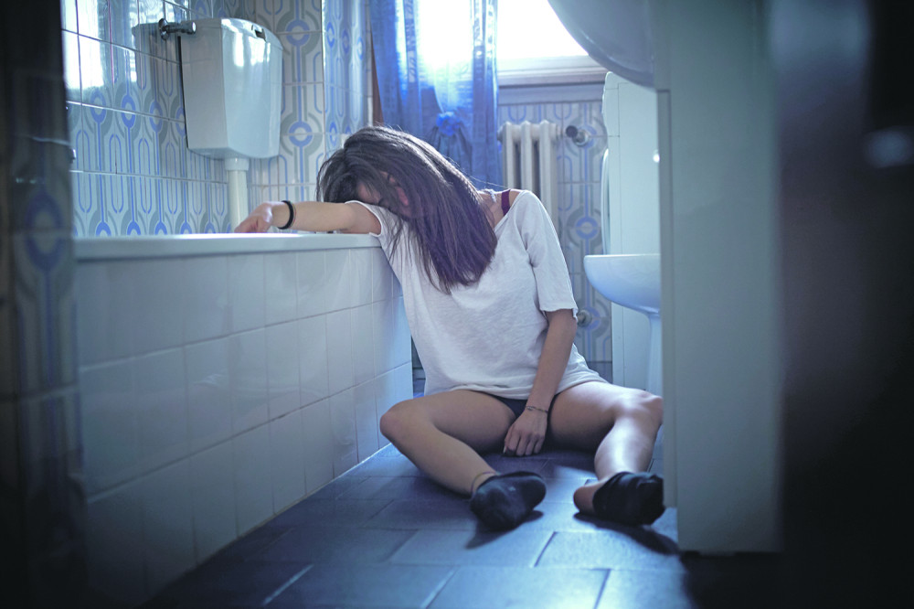 Slika majke koja obeznanjena od droge sedi sa bebom u kolima pre 3 godine zgrozila je javnost! Danas je ne biste prepoznali!