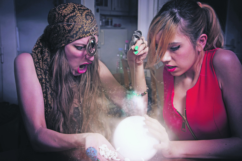 Devojku omađijala, pa joj sve ukrala