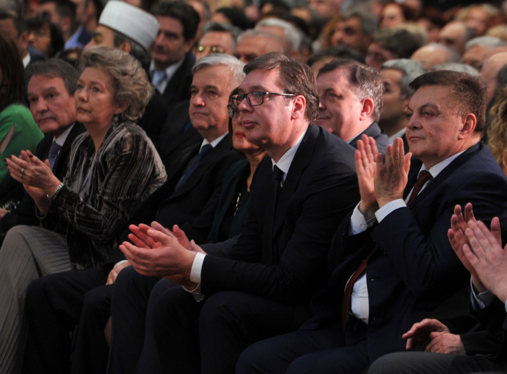 Vučić: Nastavićemo da ulažemo u zdravstvo